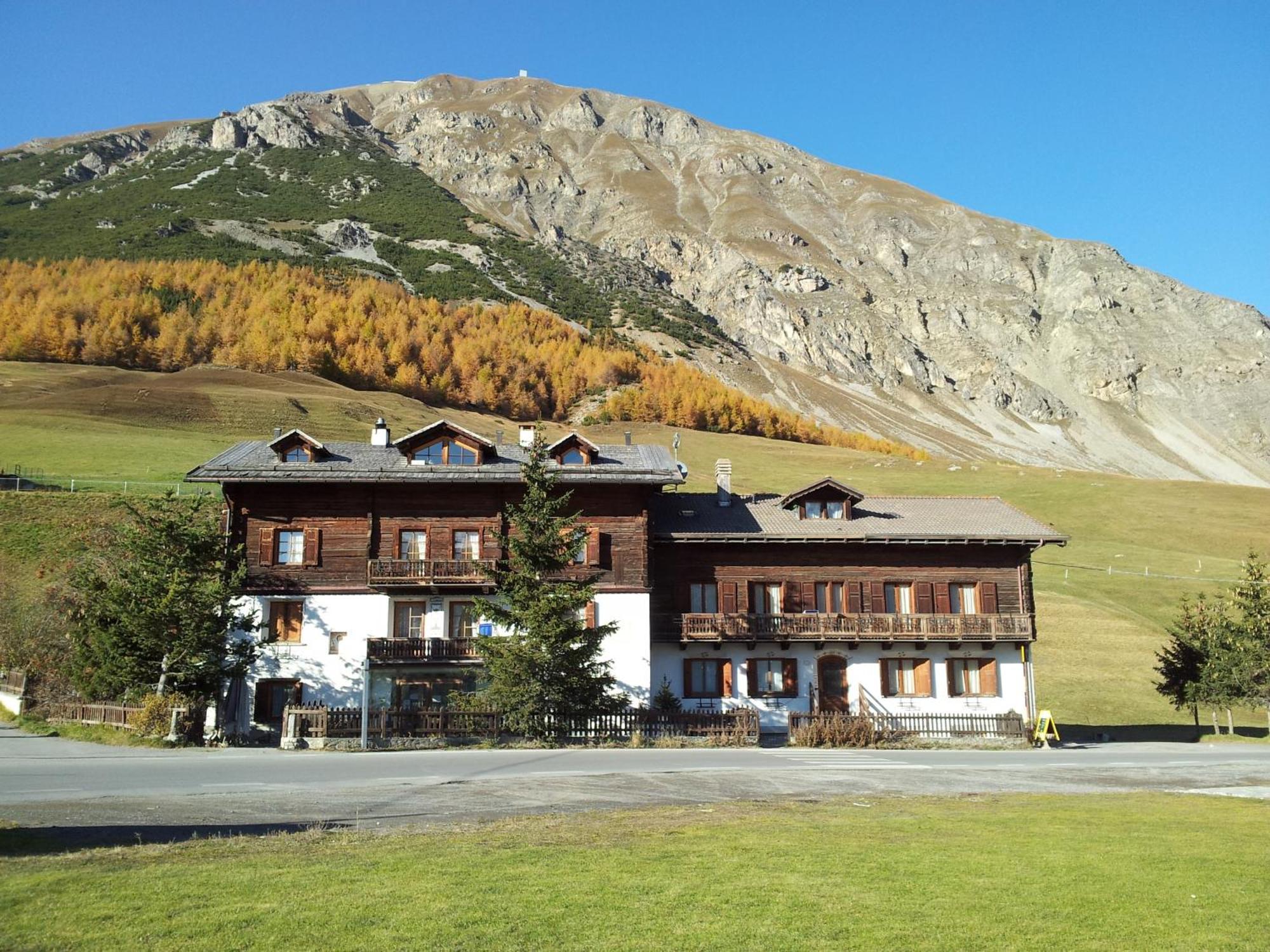 Chalet Del Sole Per Gruppi Livigno Exterior foto