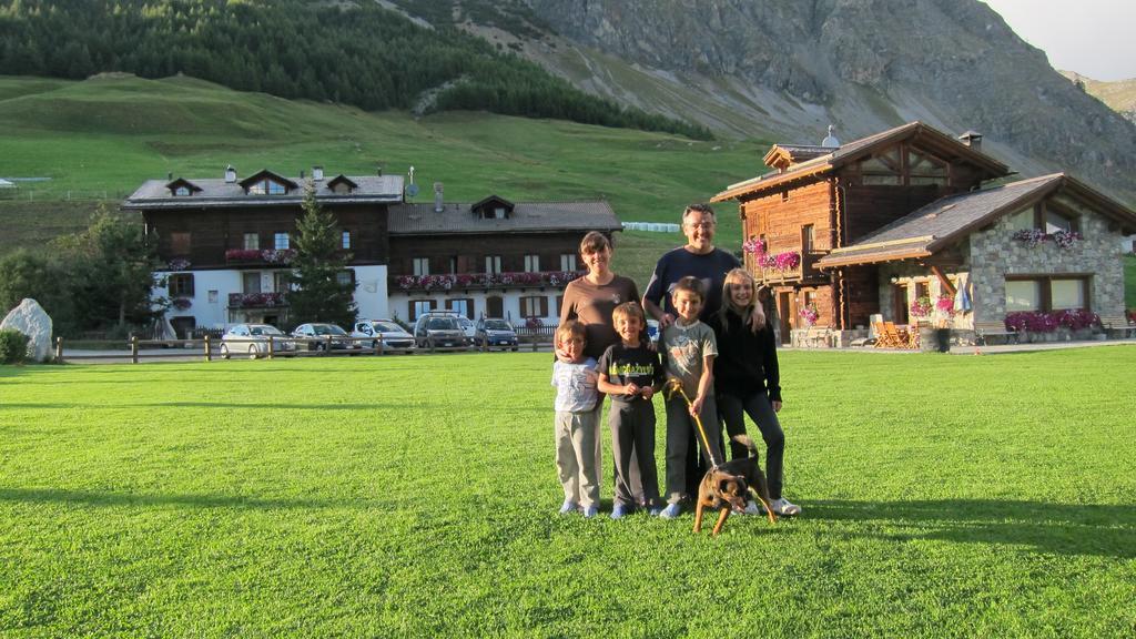 Chalet Del Sole Per Gruppi Livigno Exterior foto